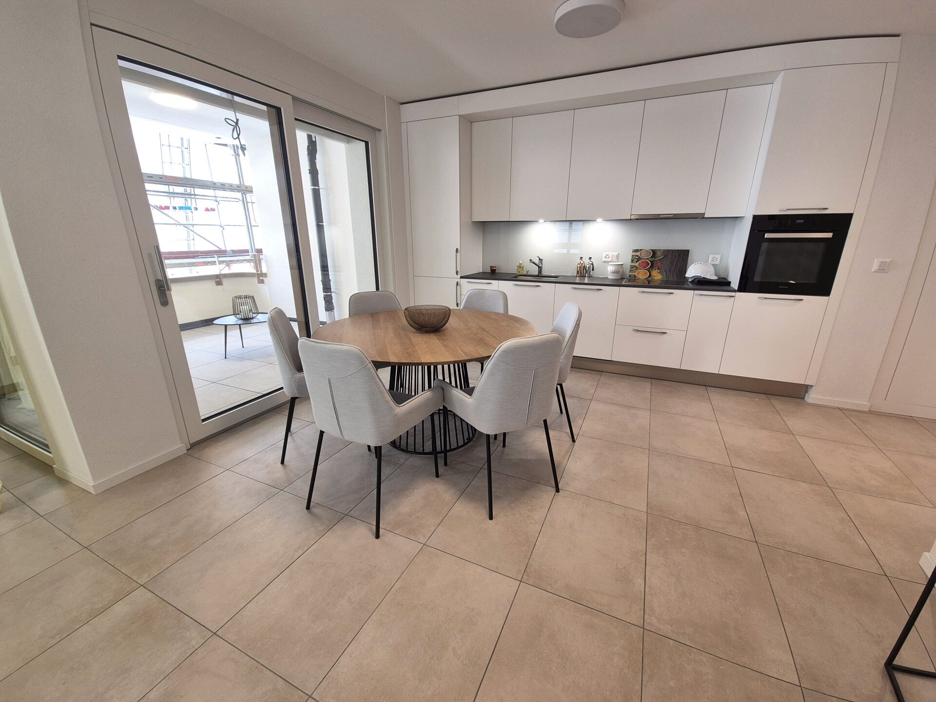 e00e017d6cd947145a9a03fd17eb7568