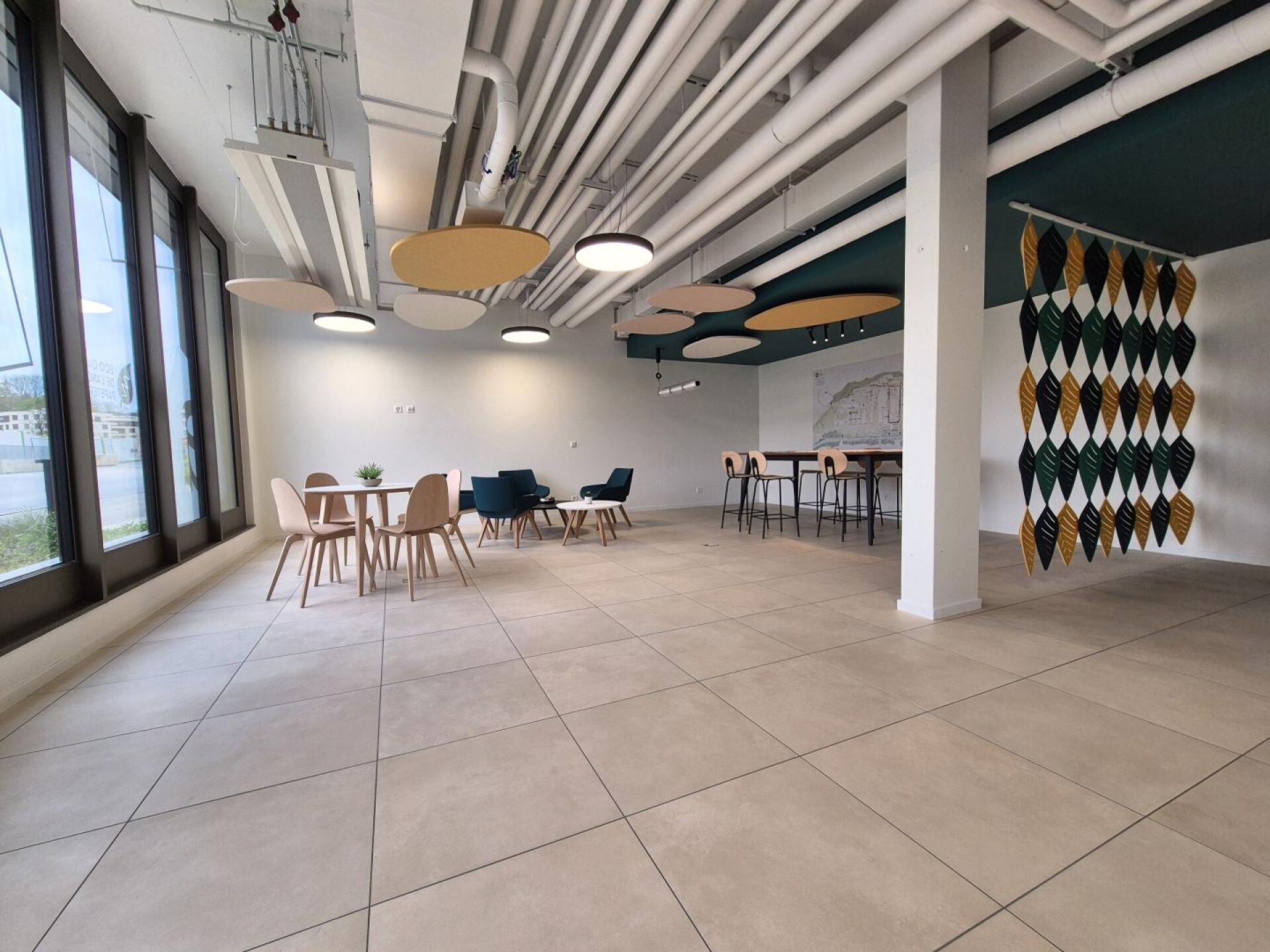 Plugin 4 – Administratif/Bureau de 74 m2 à 106 m2 au 2ème étage