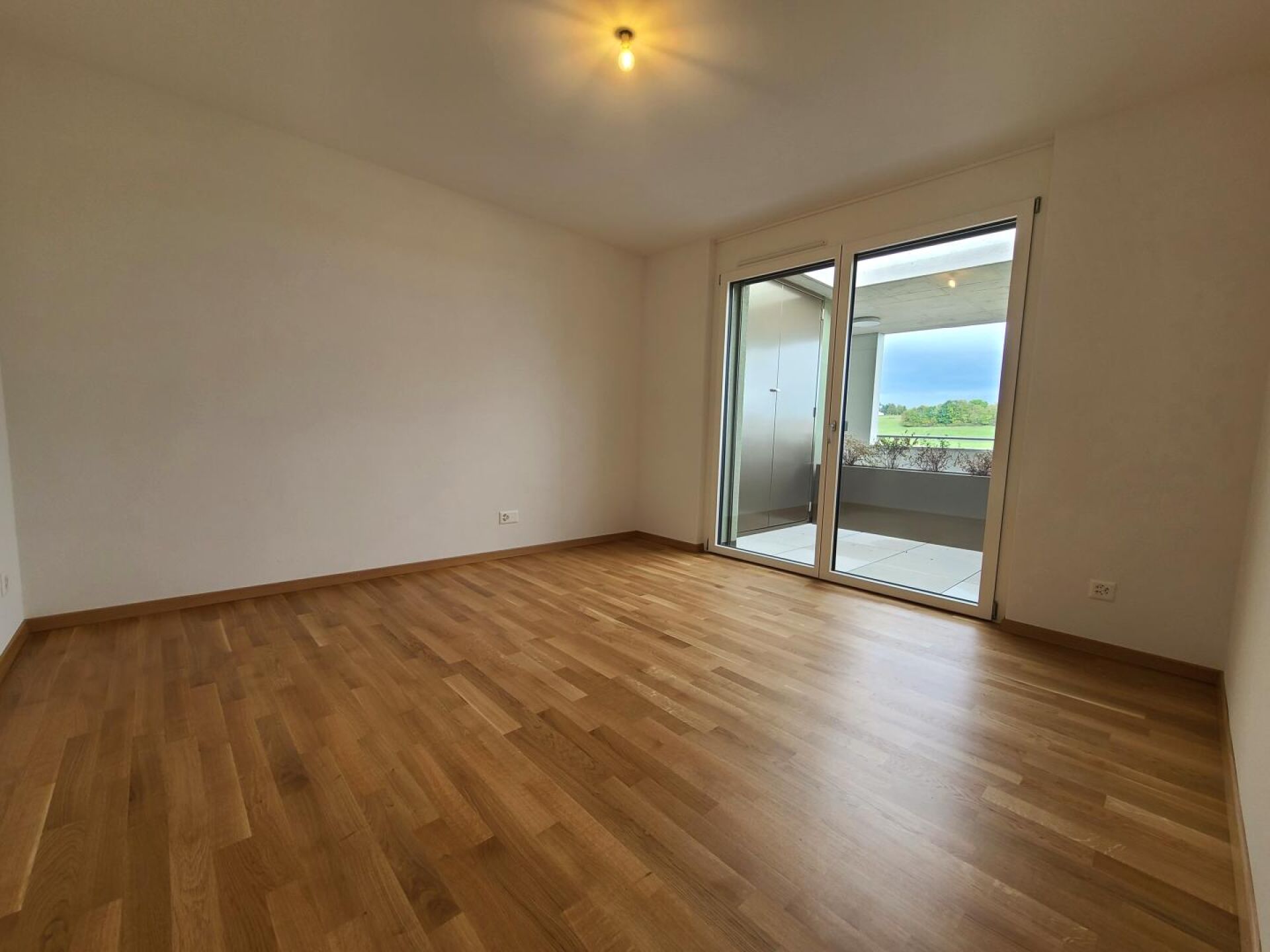 7c8107caff496cfbb0fc412e7b6757ca Farvagny – Appartement de 3.5 pièces en attique